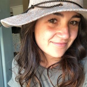 Meet your Posher, Madi